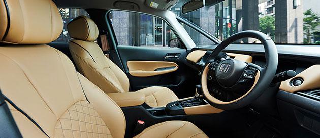 LUXE車内